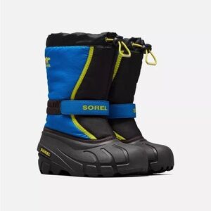 Sorel FLURRY Black and Blue Snow Boots with Yellow Trim